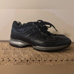 HOGAN Black Leather Lace Up Sneakers Women’s Size 6 (36)